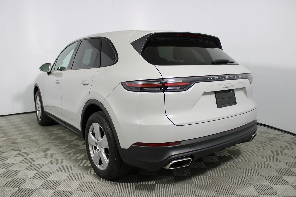 2022 Porsche Cayenne Base photo 33