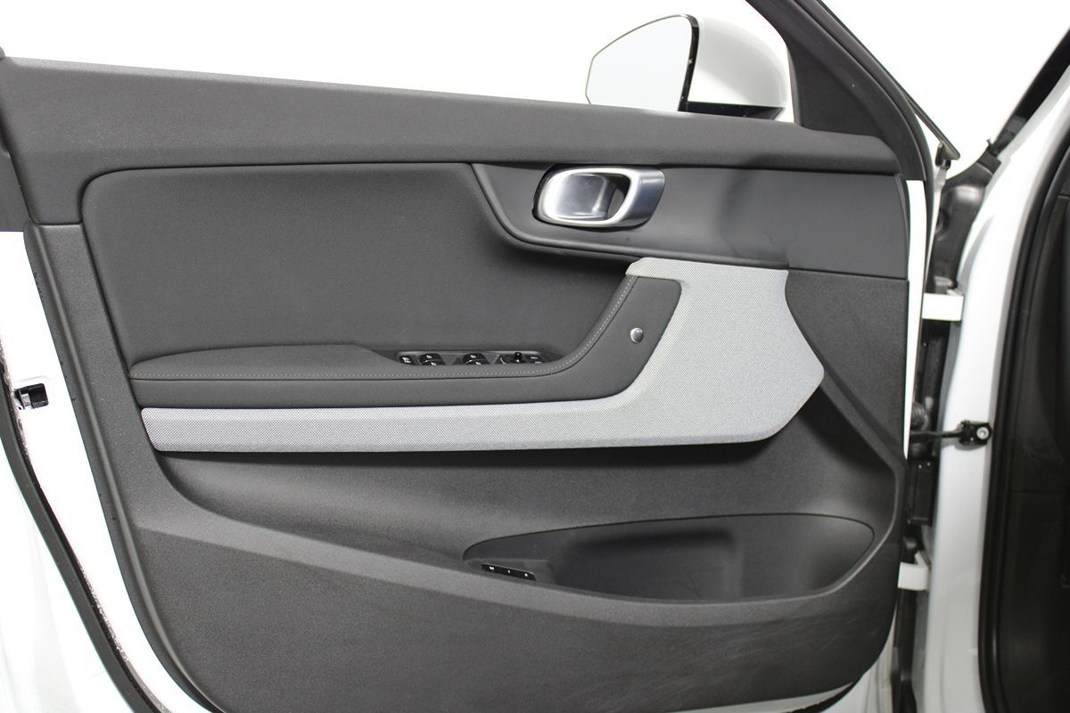 2022 Polestar PS2 e-AWD photo 3