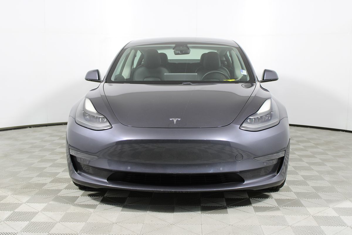2021 Tesla Model 3 Standard Range Plus photo 2
