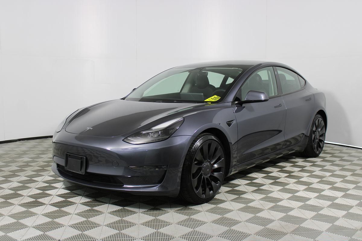 2023 Tesla Model 3 Performance photo 3