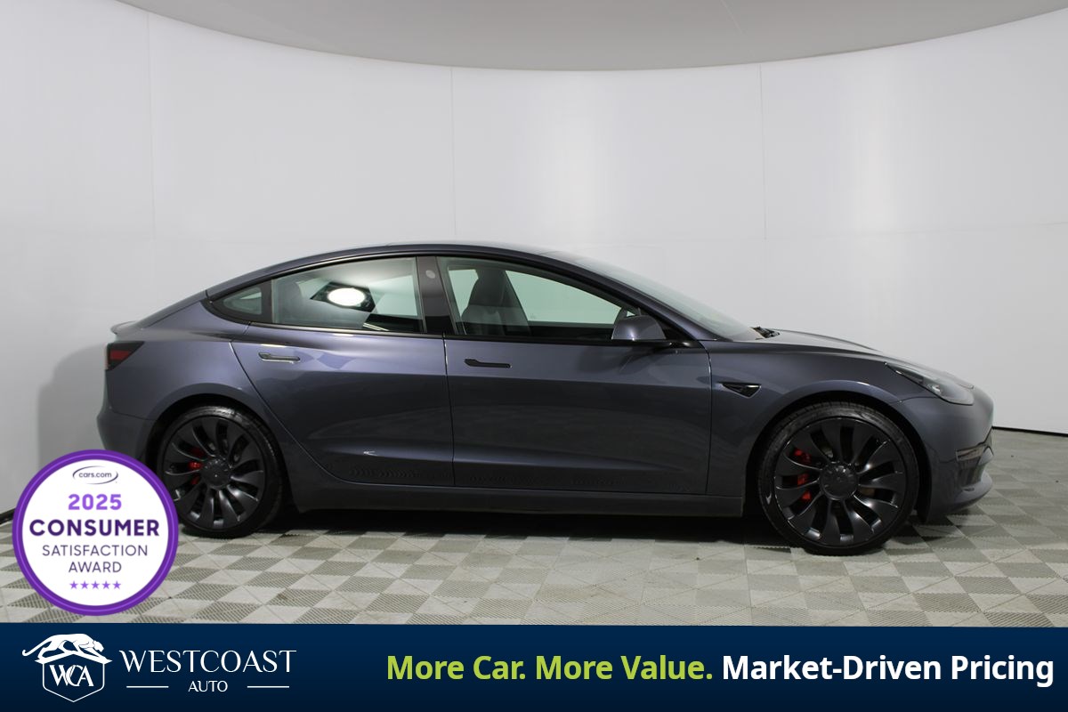 2023 Tesla Model 3 Performance's photo