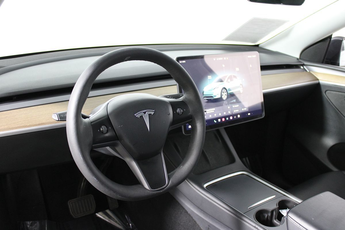 2023 Tesla Model Y Performance photo 4