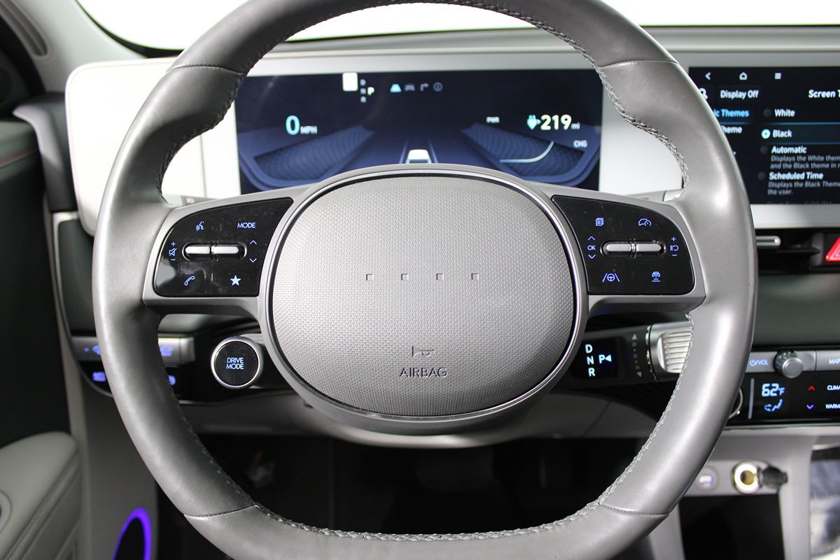 2023 Hyundai Ioniq 5 SEL photo 4