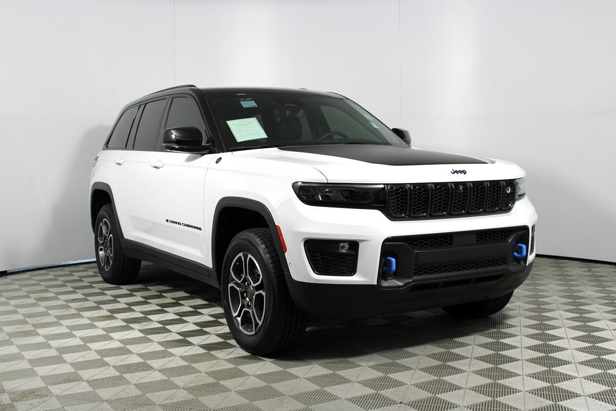 Sold 2022 Jeep Grand Cherokee 4xe Trailhawk in Montclair