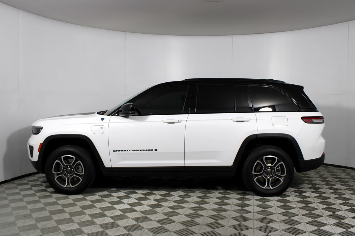 Sold 2022 Jeep Grand Cherokee 4xe Trailhawk in Montclair