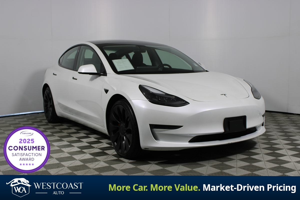 2023 Tesla Model 3 Performance's photo