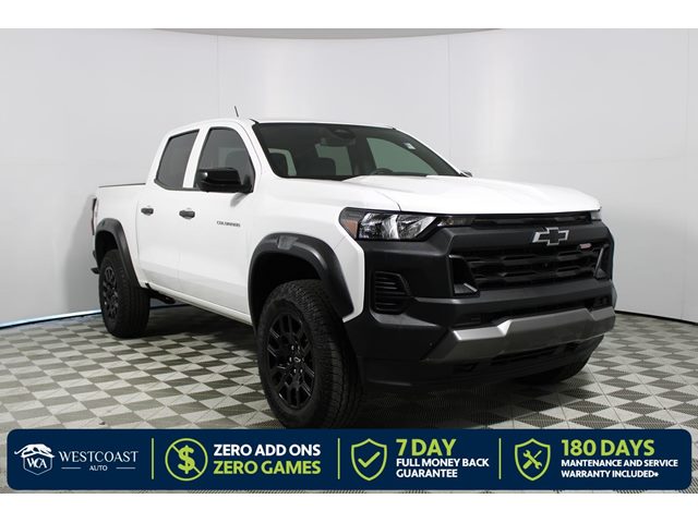 Summit White 2024 Chevrolet Colorado Pickup Truck Four-Wheel Drive Automatic