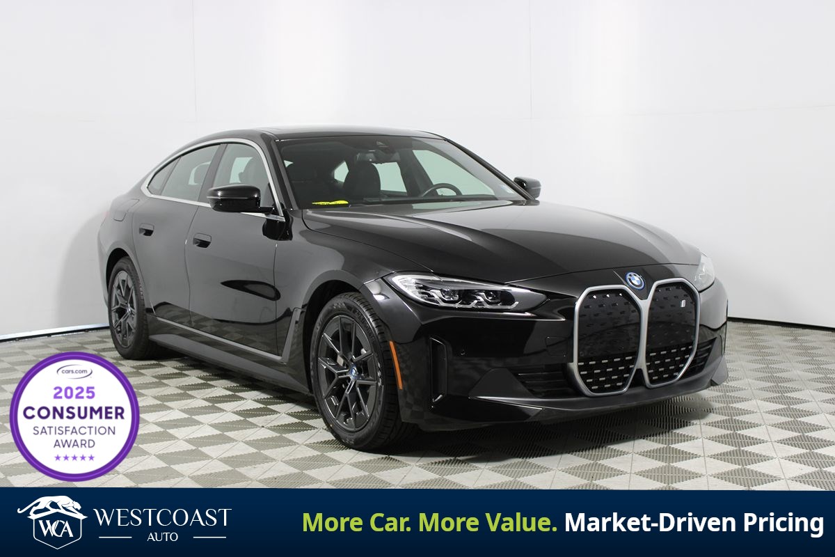 2023 BMW i4 eDrive35's photo