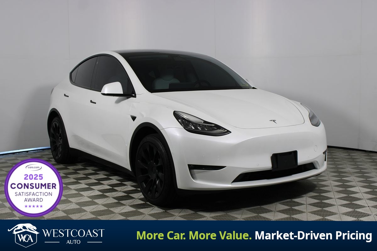 2022 Tesla Model Y Long Range Dual Motor All-Wheel Drive's photo