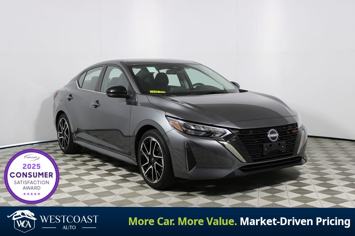 2025 Nissan Sentra SR CVT's photo