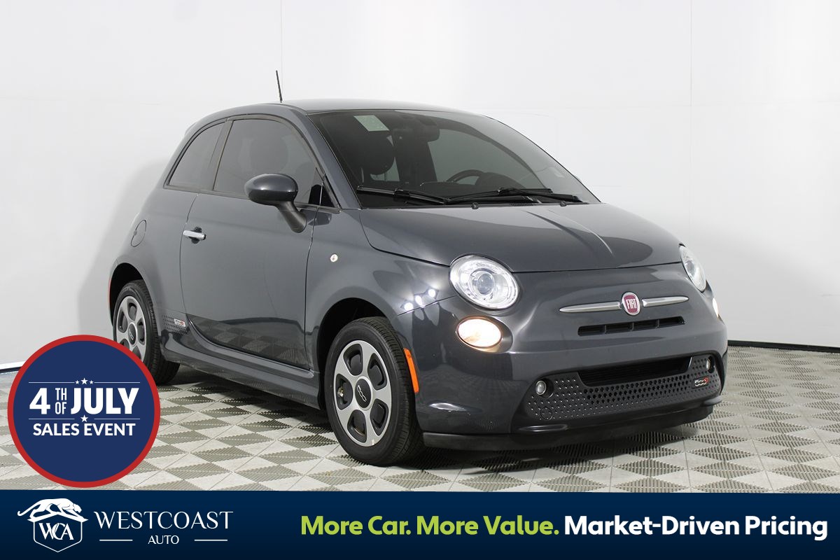 2018 FIAT 500e Battery Electric's photo