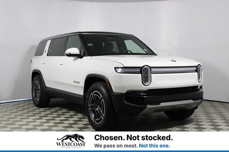 2025 Rivian R1S Adventure