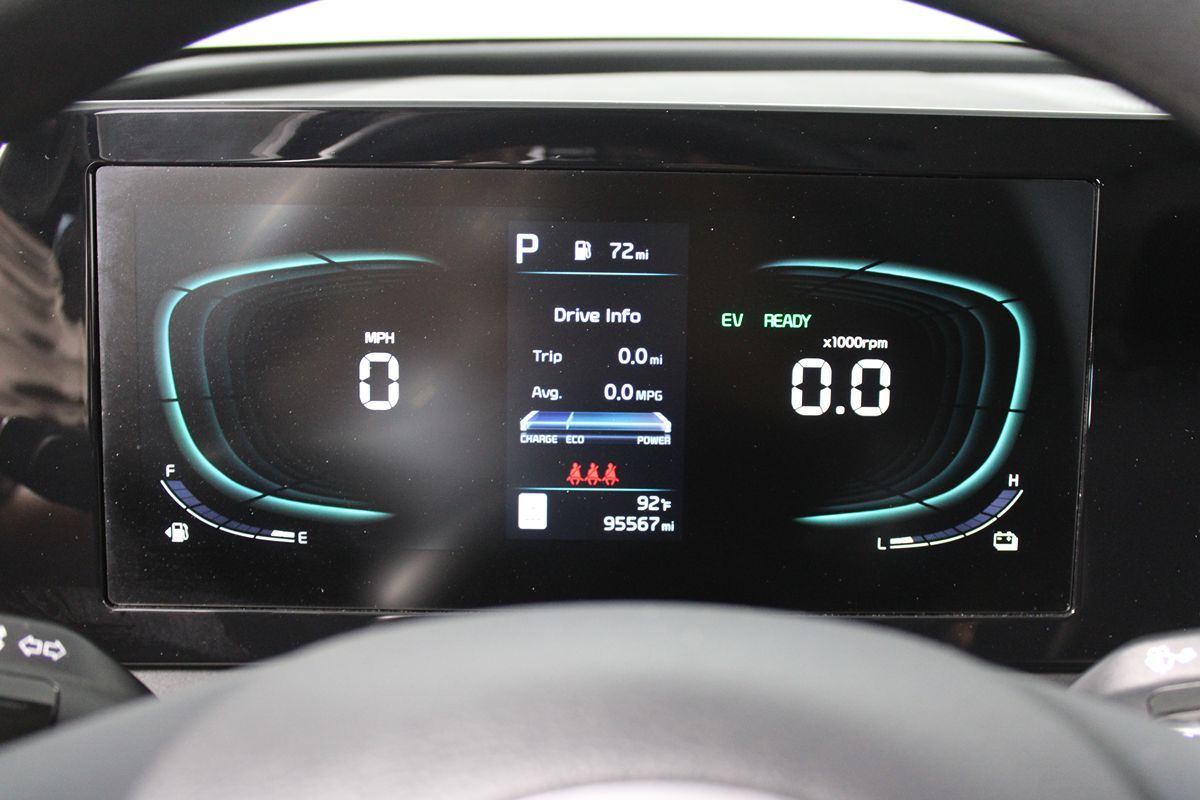 2023 Kia Sportage LX Hybrid - Photo 11
