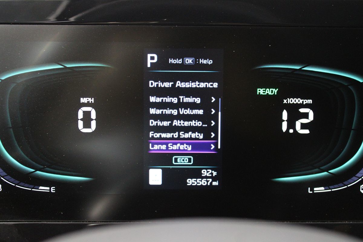 2023 Kia Sportage LX Hybrid - Photo 13