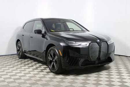 View 2023 BMW iX