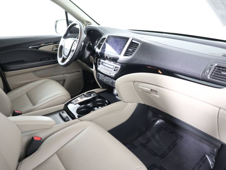 Sold 2016 Honda Pilot Touring in Montclair