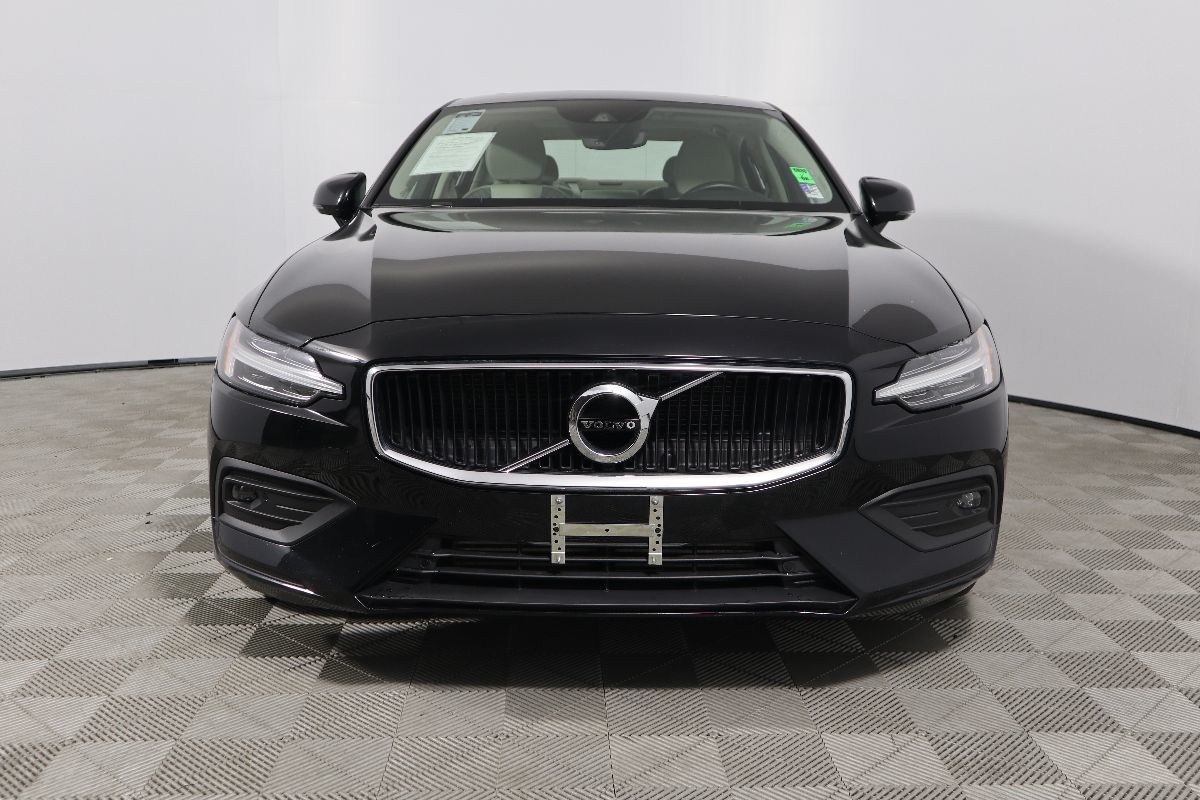 Sold 2021 Volvo S60 T6 Momentum in Montclair
