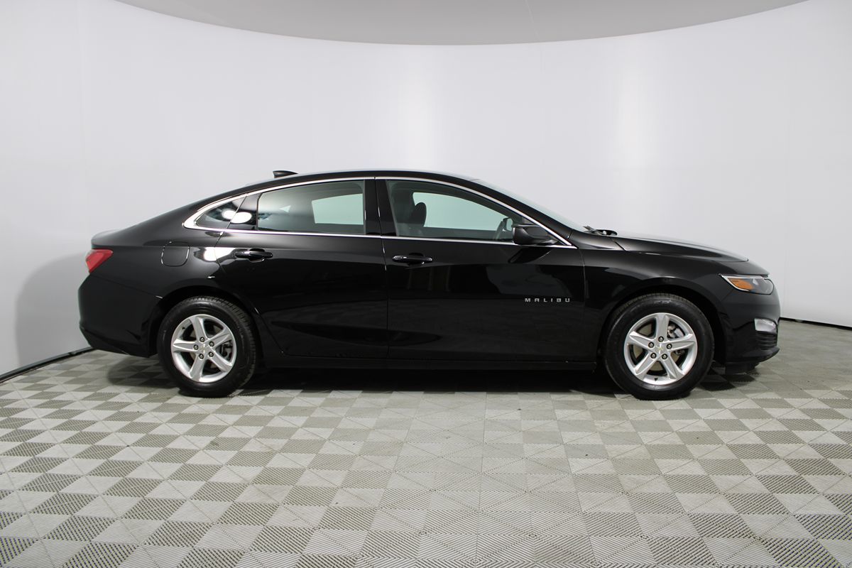 Sold 2022 Chevrolet Malibu LT in Montclair