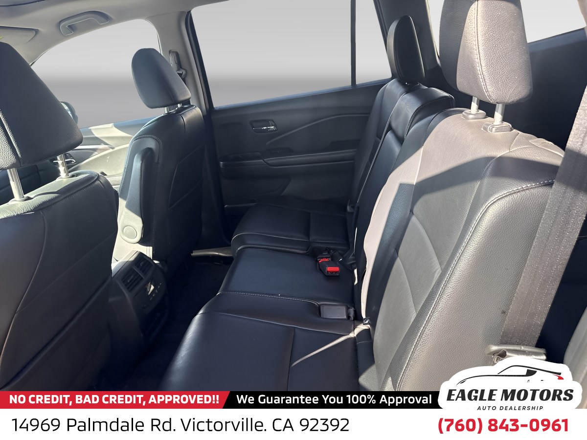 Photo 7 of this Honda Pilot