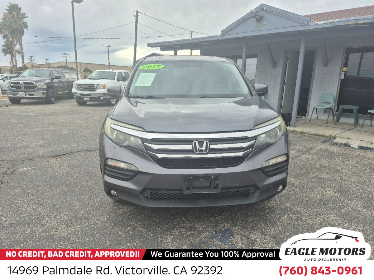 Photo 2 of this Honda Pilot