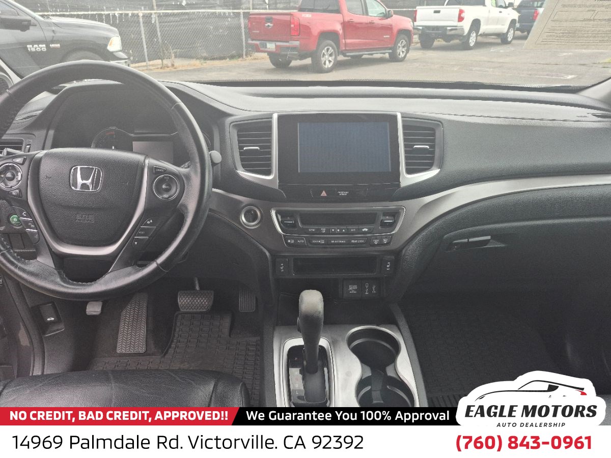 Photo 10 of this Honda Pilot