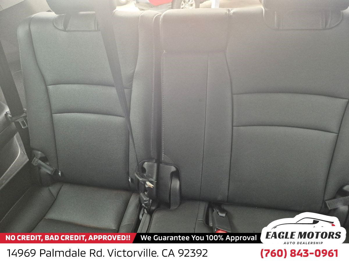 Photo 8 of this Honda Pilot