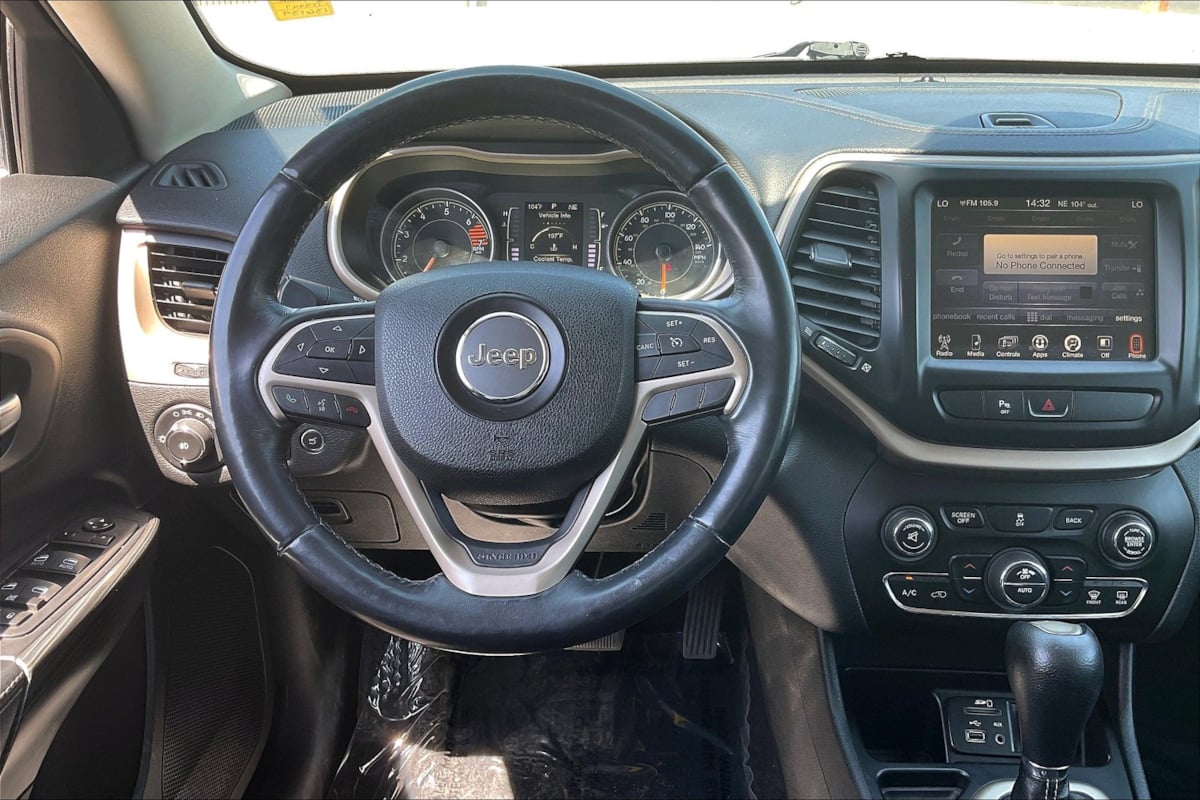 2016 Jeep Cherokee Latitude photo 4