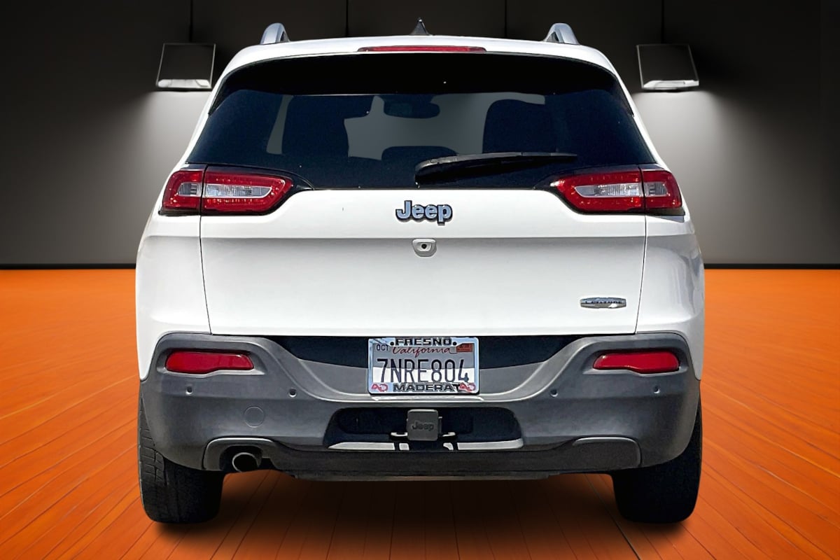 2016 Jeep Cherokee Latitude photo 3
