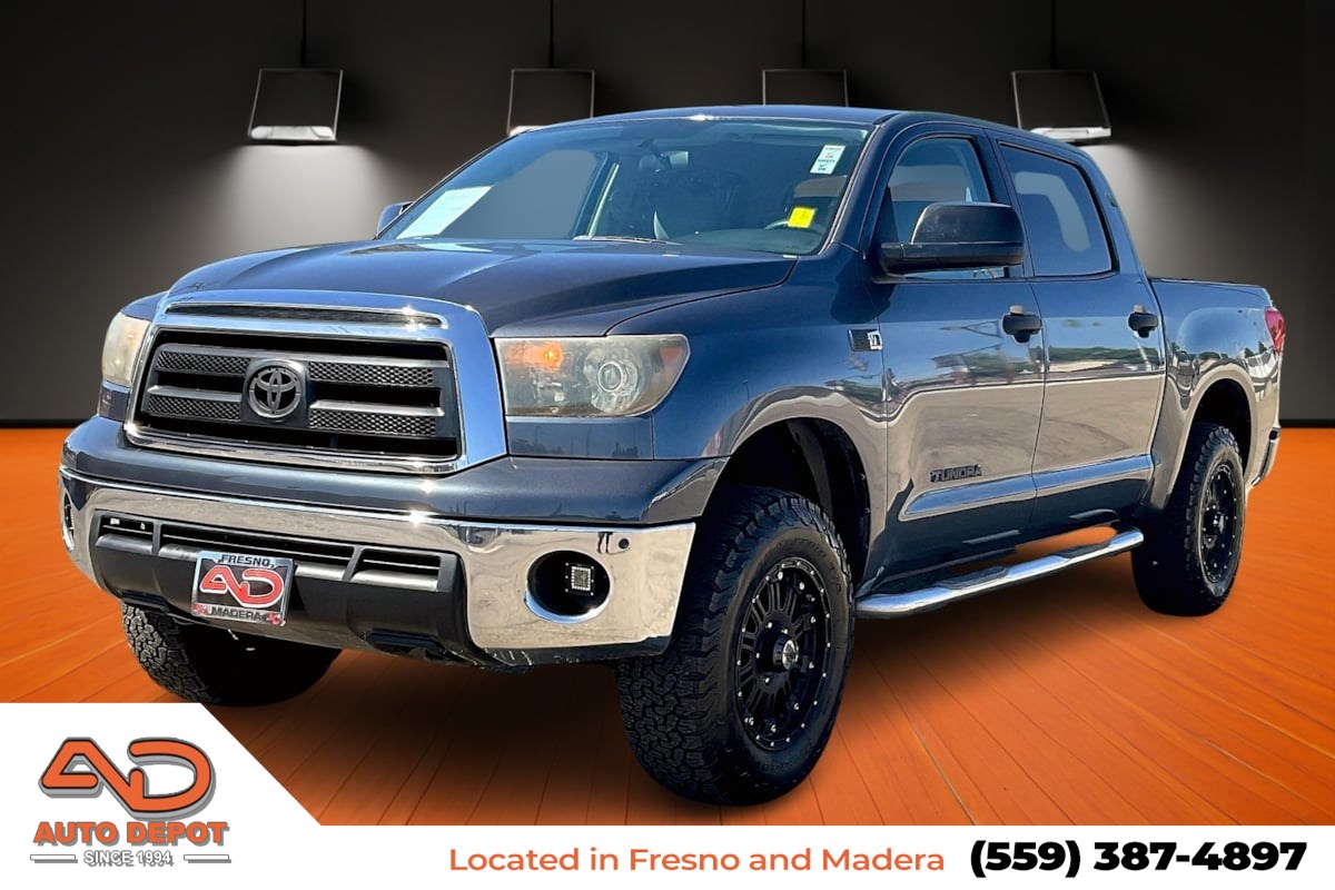 2010 Toyota Tundra 4x4 Grade 4dr CrewMax Cab Pickup SB (5.7L V 