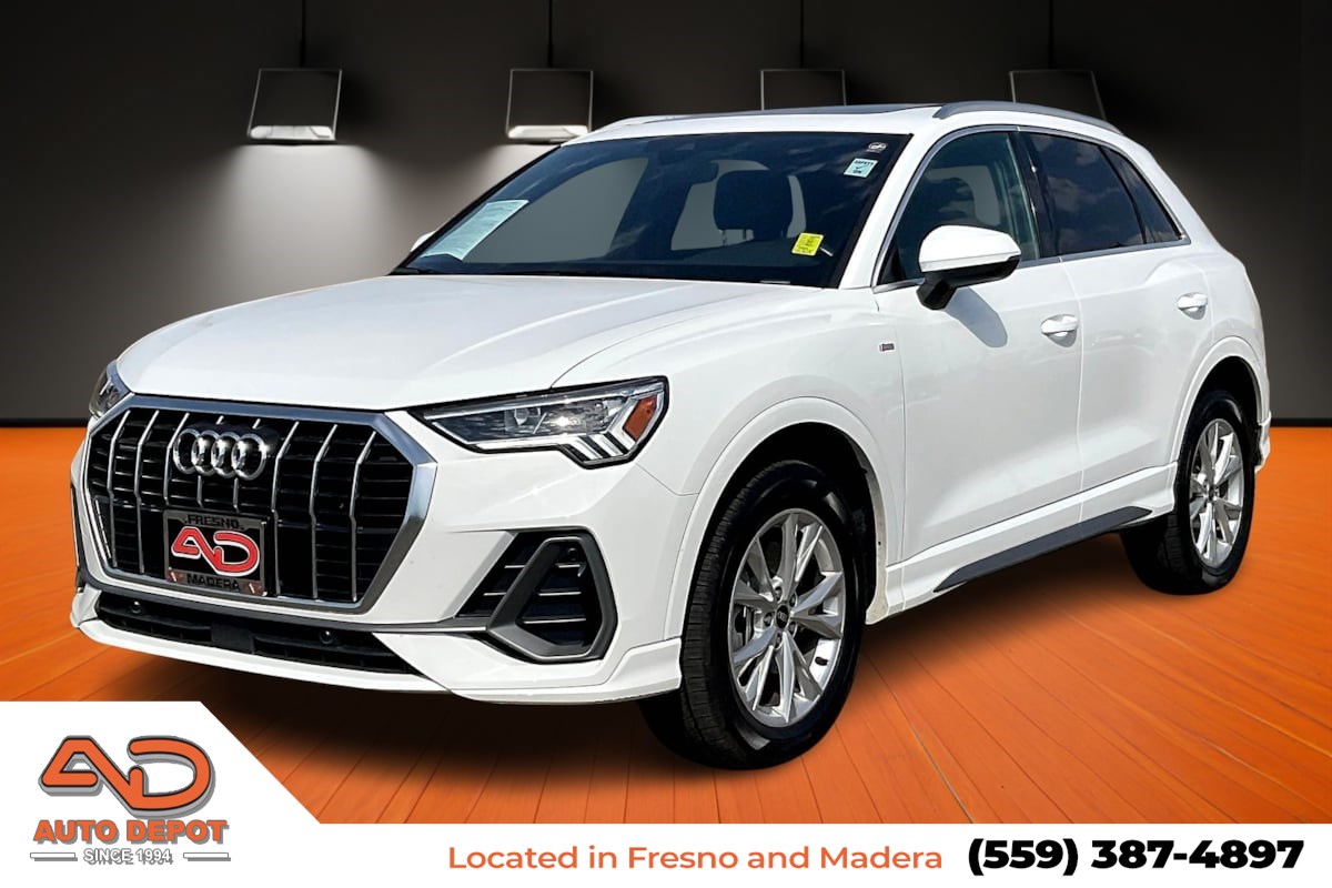 2023 Audi Q3 S line Premium