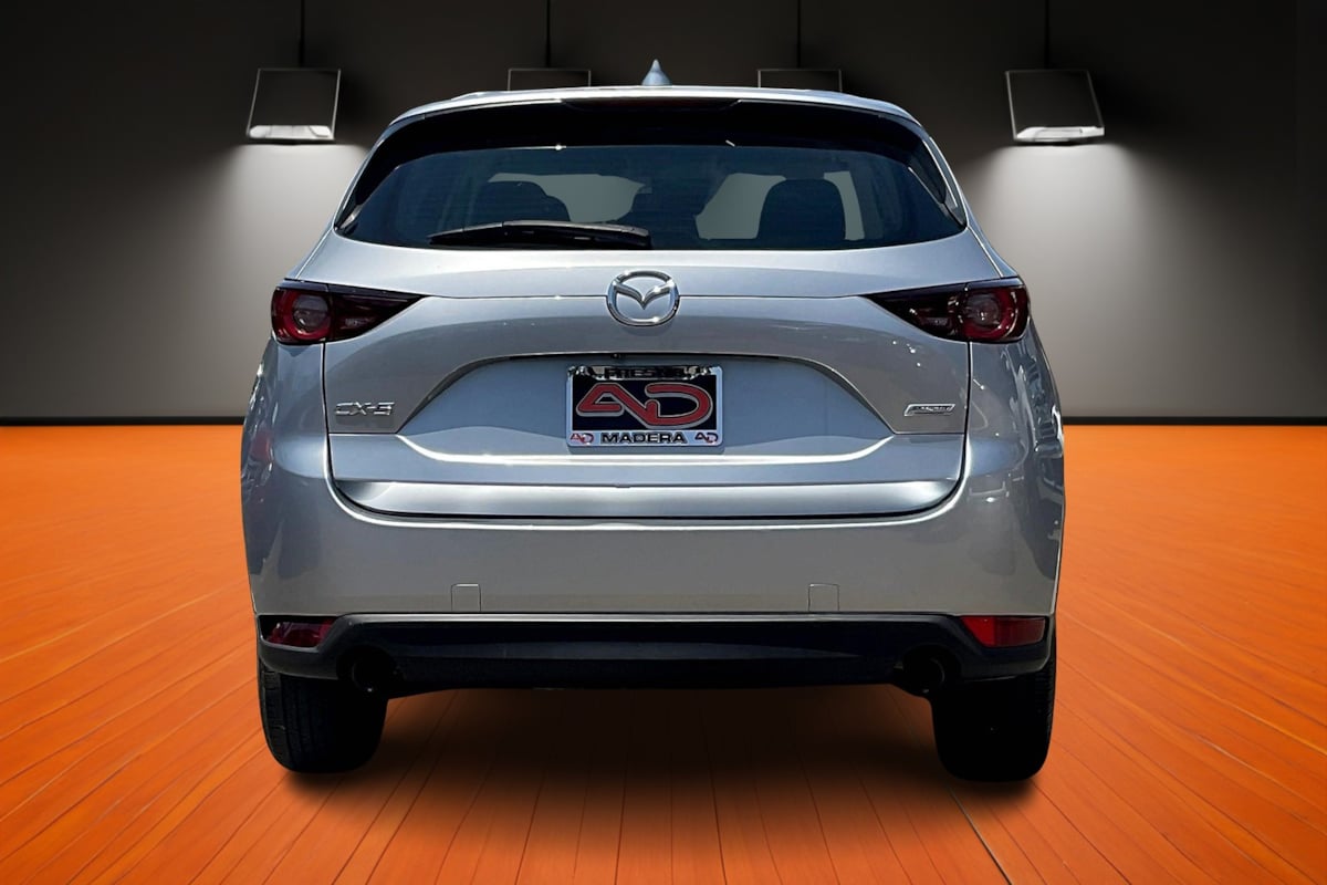 2017 Mazda CX-5 Sport photo 3