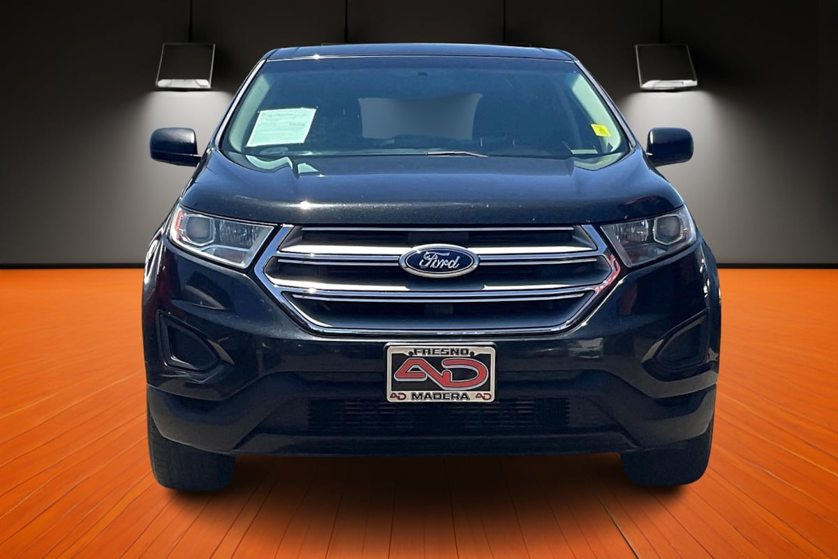 2015 Ford Edge SE photo 2