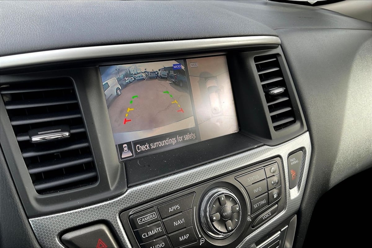 2020 Nissan Pathfinder SL - Photo 17