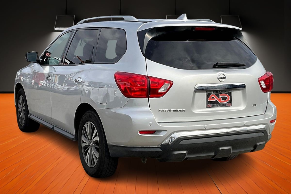 2020 Nissan Pathfinder SL - Photo 10