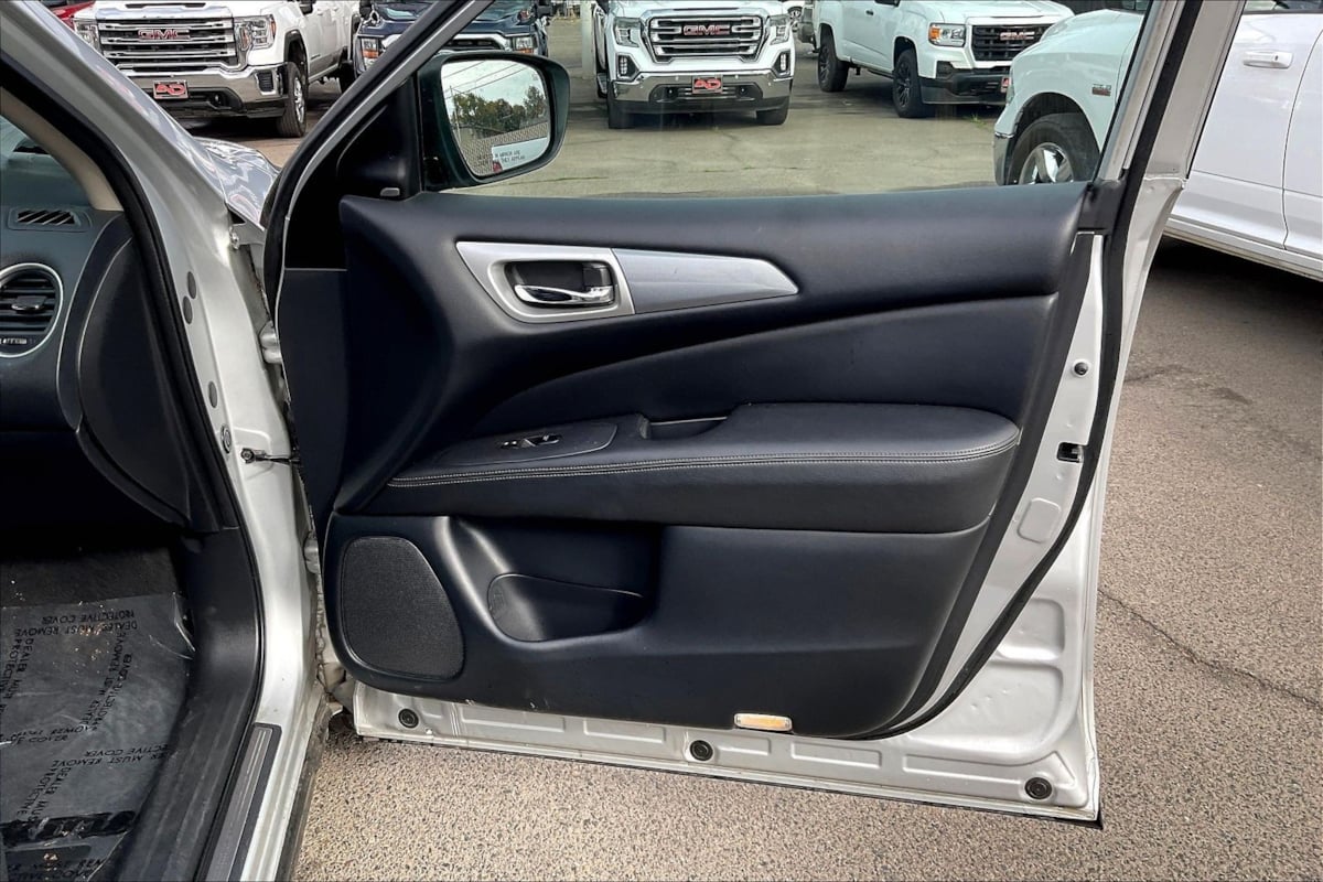 2020 Nissan Pathfinder SL - Photo 19