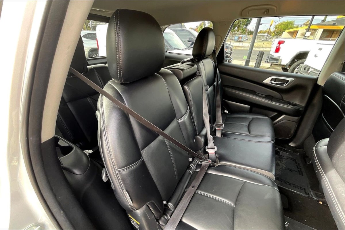 2020 Nissan Pathfinder SL - Photo 22