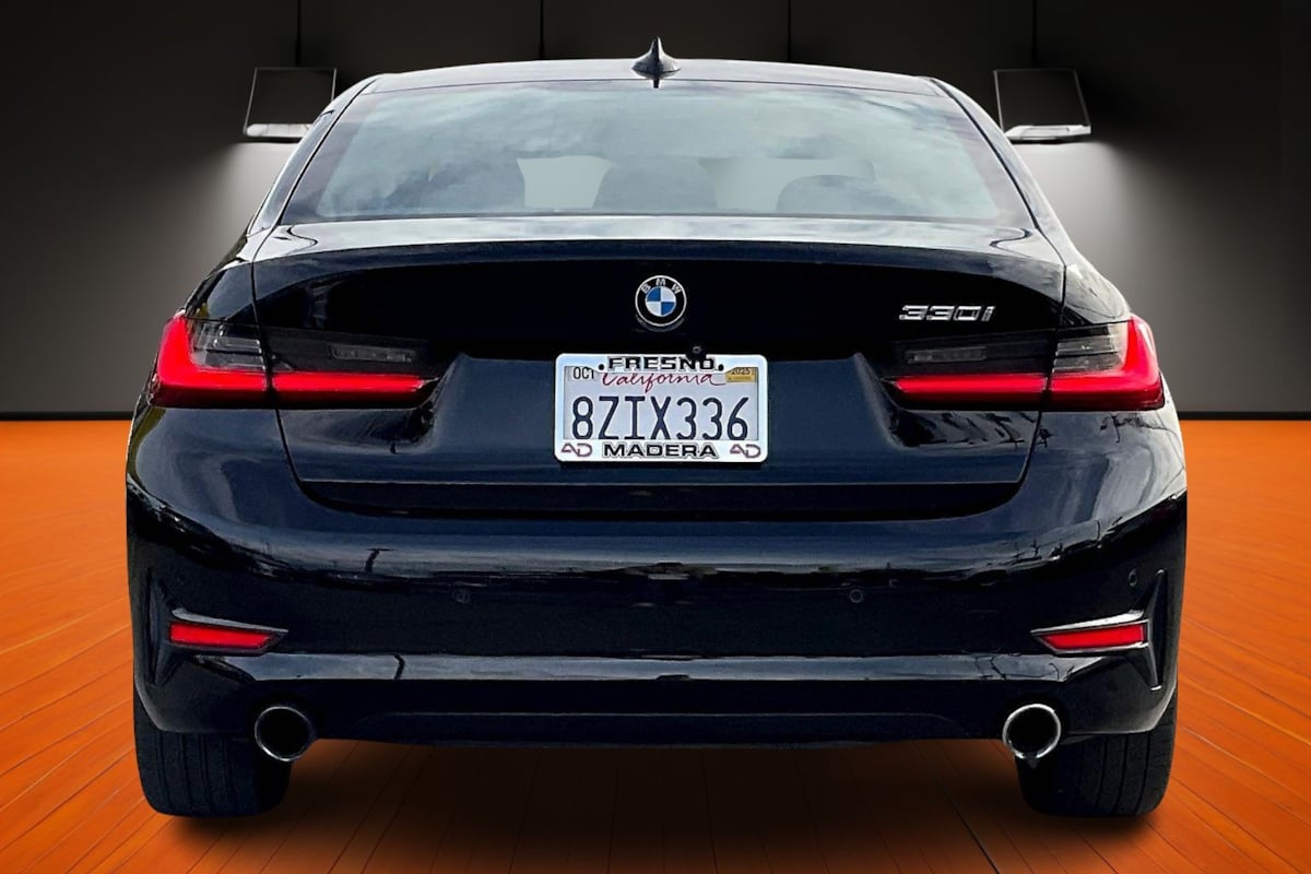2019 BMW 3 Series 330i - Photo 4