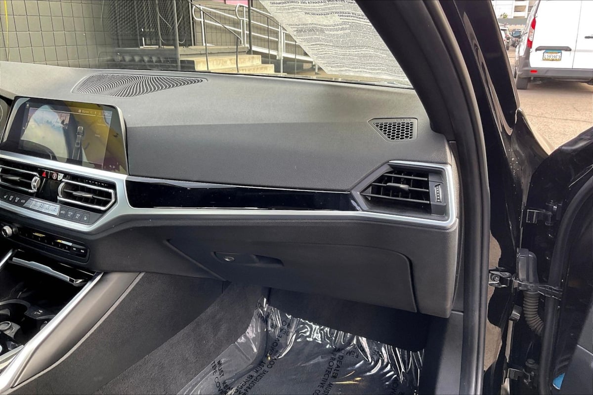 2019 BMW 3 Series 330i - Photo 15