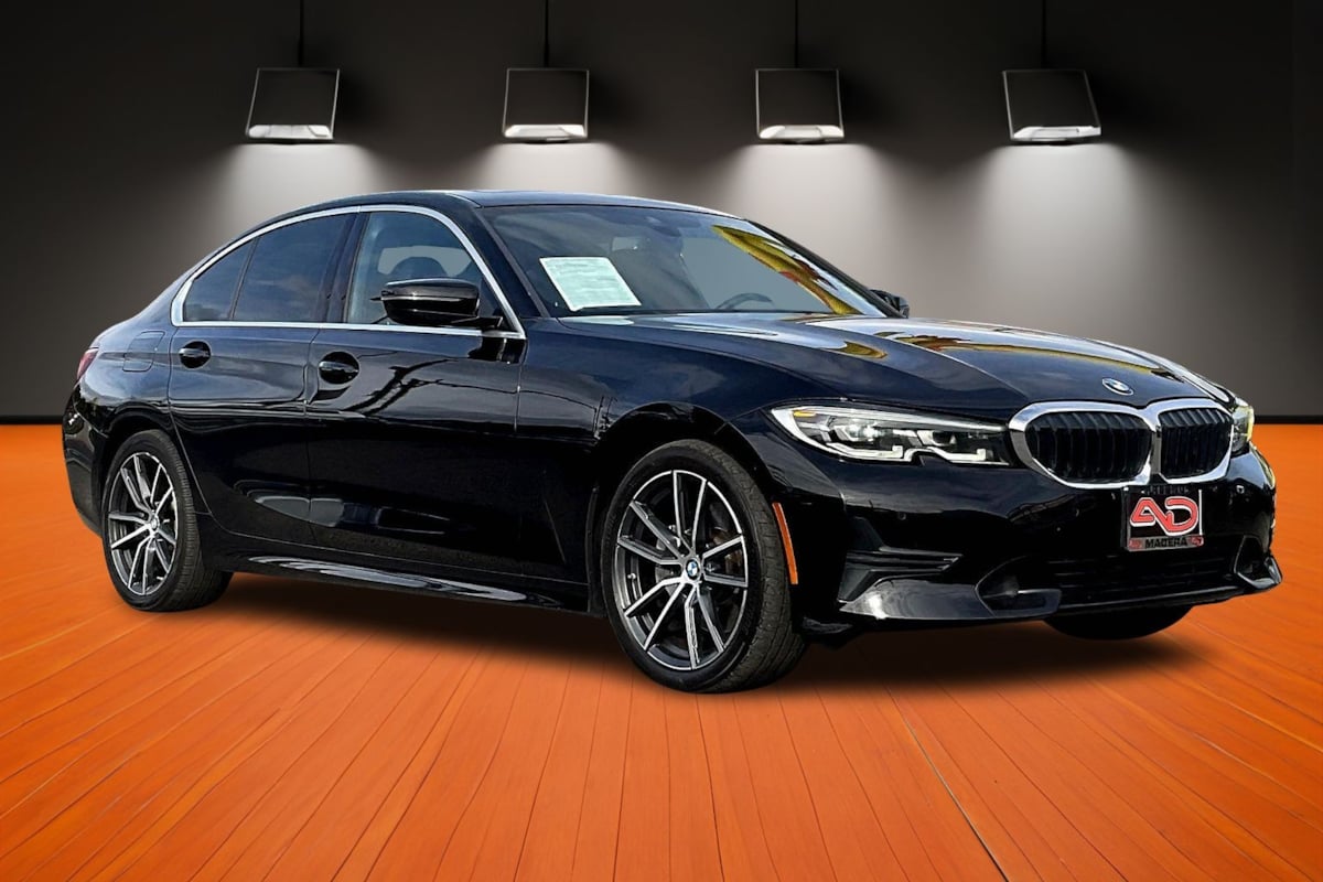 2019 BMW 3 Series 330i - Photo 3