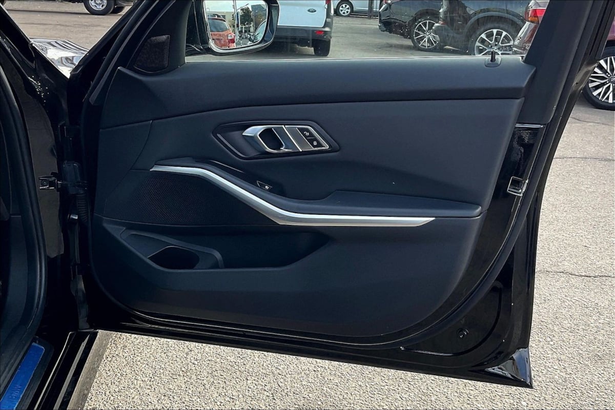2019 BMW 3 Series 330i - Photo 20
