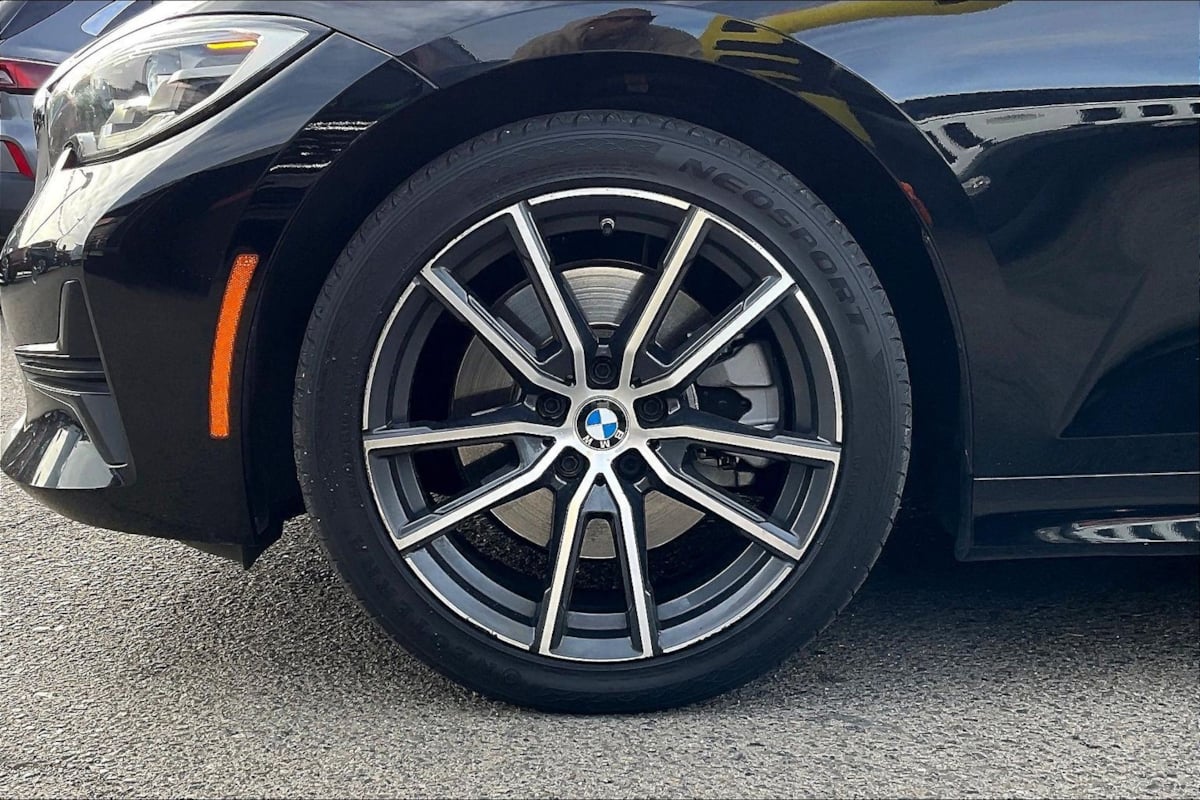 2019 BMW 3 Series 330i - Photo 9