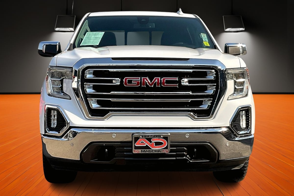 2019 Gmc Sierra 1500 SLT photo 2