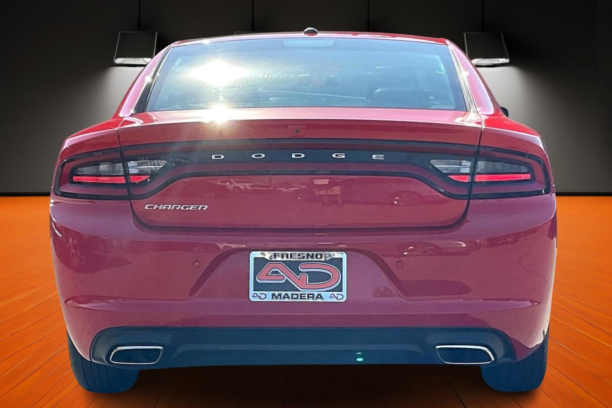 2021 Dodge Charger SXT photo 4