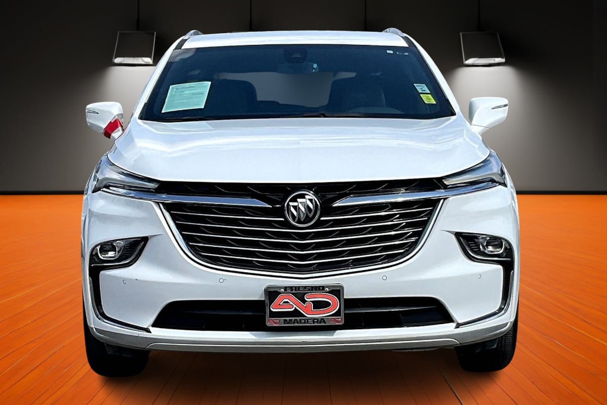 2023 Buick Enclave Essence - Photo 2