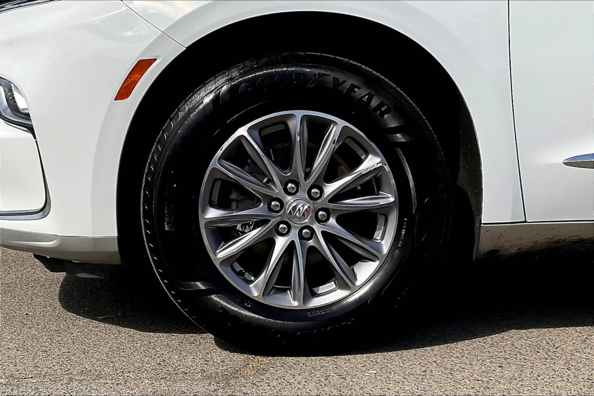 2023 Buick Enclave Essence - Photo 8