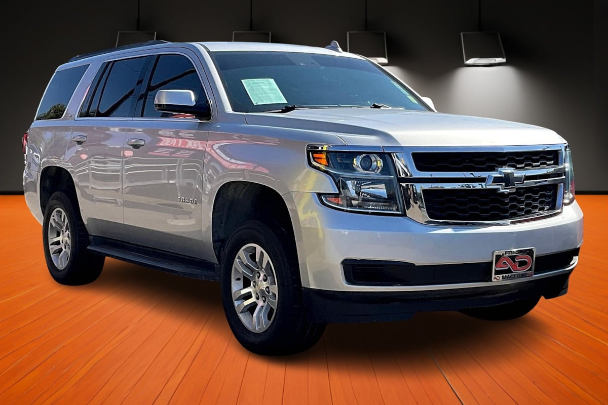2018 Chevrolet Tahoe LT photo 3
