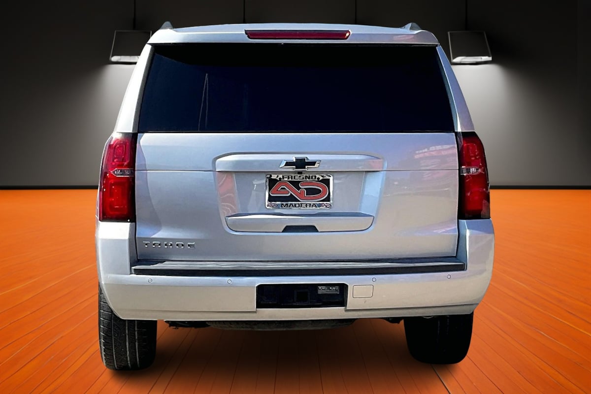 2018 Chevrolet Tahoe LT photo 4