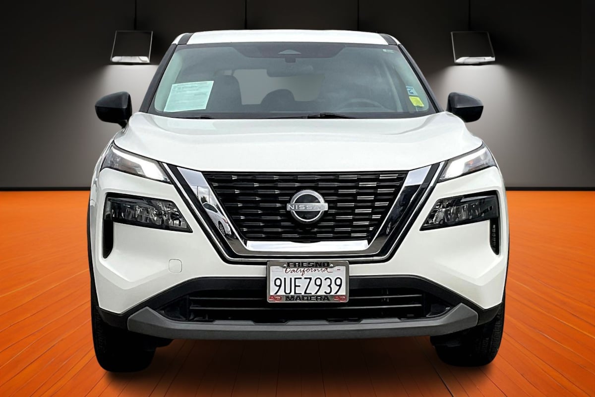 2023 Nissan Rogue S photo 2