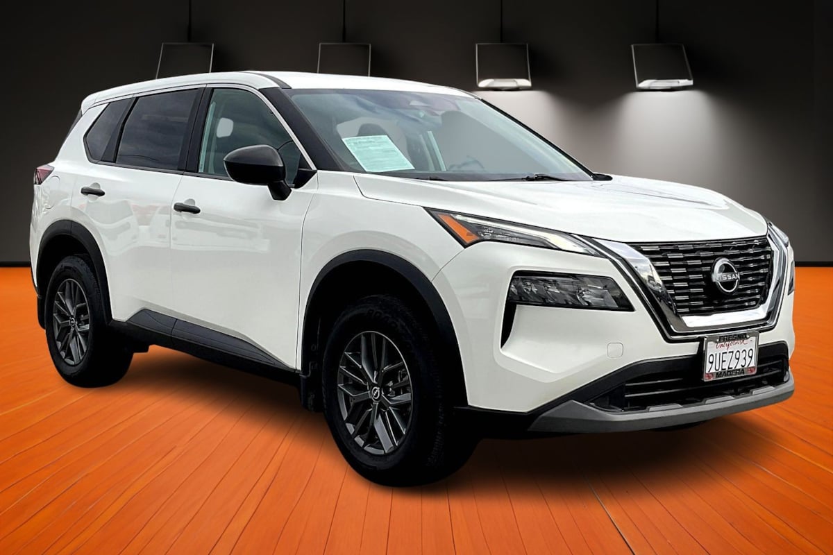 2023 Nissan Rogue S photo 3