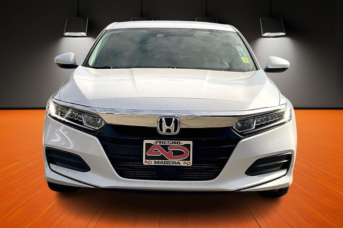 2019 Honda Accord LX 1.5T photo 2